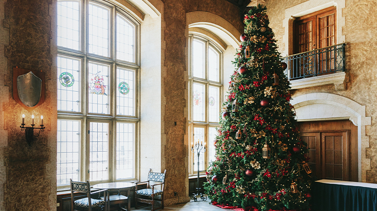 fairmont banff springs hotel christmas time