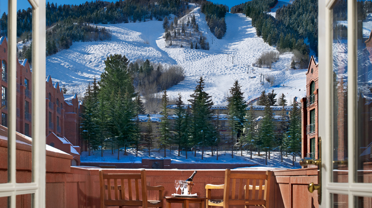 PropertyImage TheStRegisAspenResort Hotel GuestroomsandSuites Balcony CreditTheStRegisAspenResort