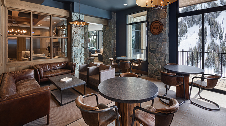 snowpine lodge bar seating area