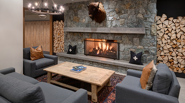 snowpine lodge ski lounge