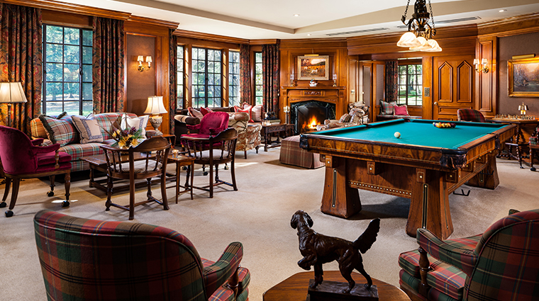 the lodge at glendorn billiard room