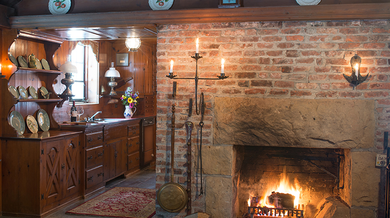 the lodge at glendorn hideout cabin fireplace